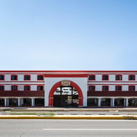 Oyo Hotel Real Del Sur, Estadio Chihuahua Exterior photo